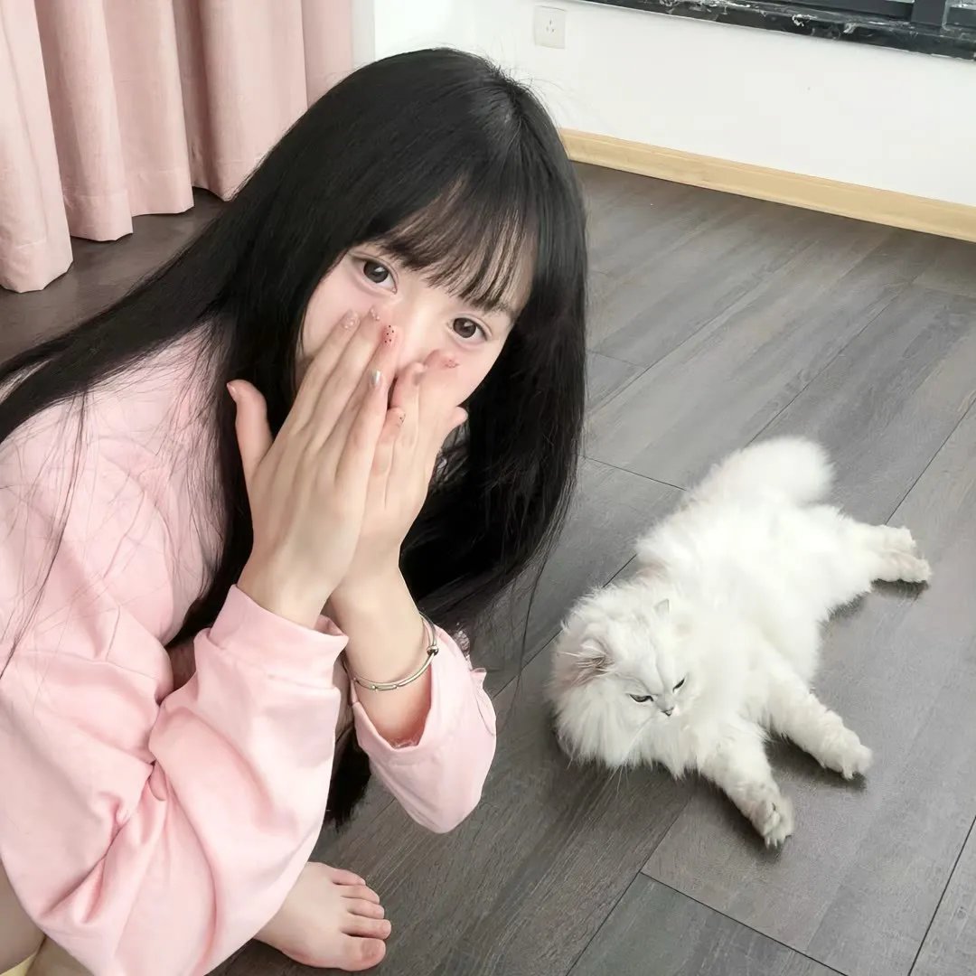 敦君与女朋友
